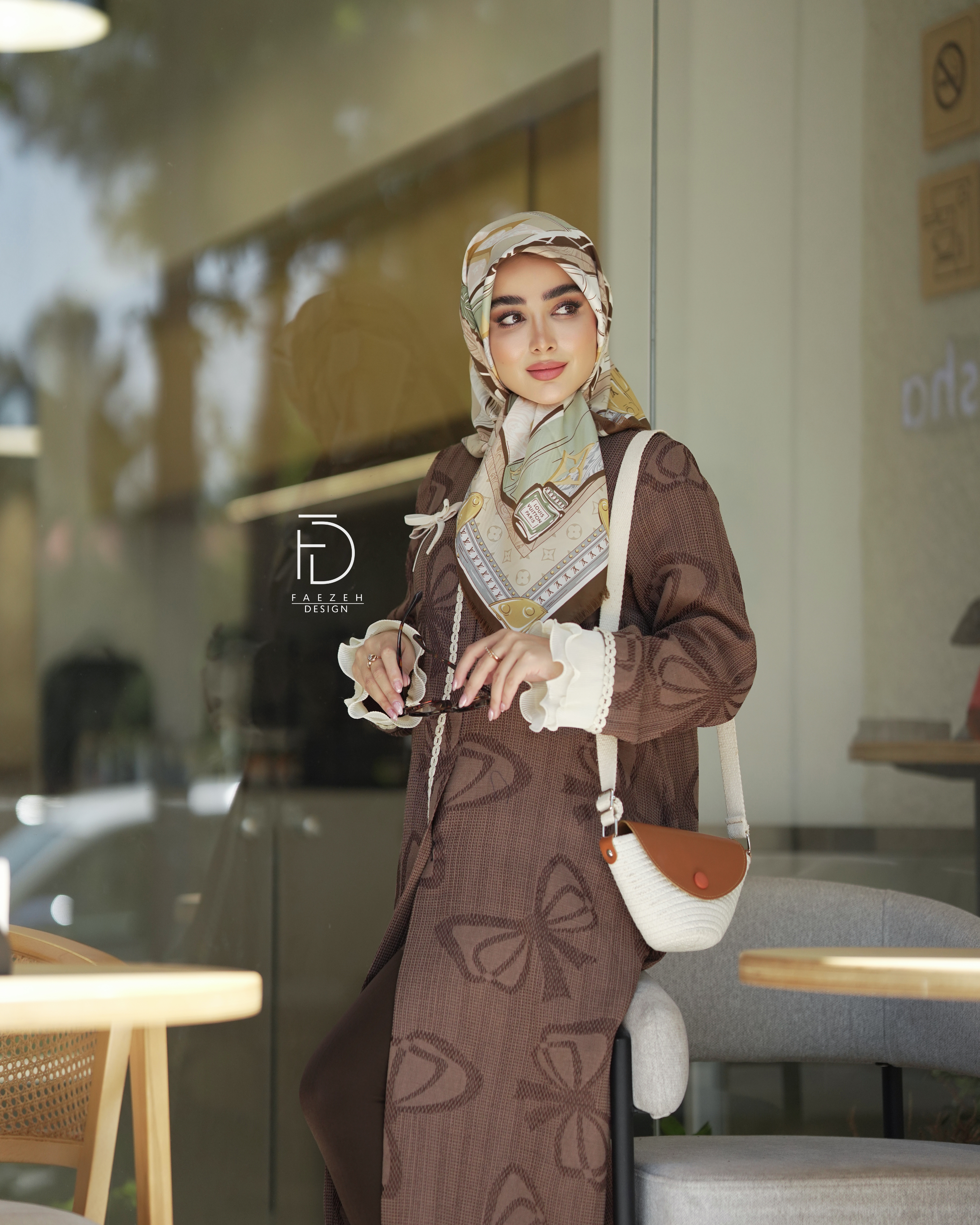 عبای پلیسه